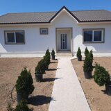 Sabareni casa 4 camere 2 bai p+pod placa beci curte amenajata gazon pavele